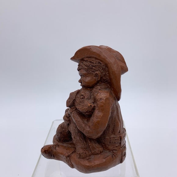 Vintage Red Mill Western Style Sitting Cowboy Loving His Dog Figurine #CB 441 - Picture 7 of 10